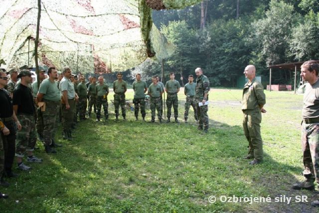 BOJOVÁ STREĽBA V PRE OVE