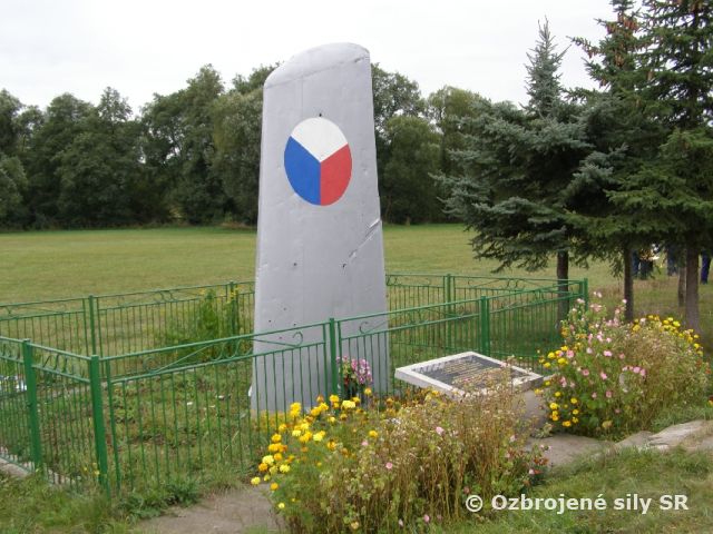 Odovzdávanie čestného titulu Zaslúžilý vojenský letec OS SR