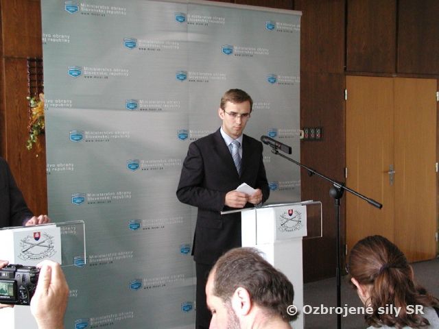 Návšteva ministra obrany v posádke Trenčín.