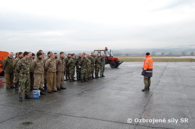 Jarná prehliadka letiska
