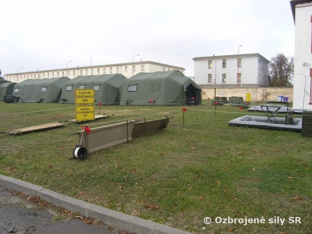 Príslušníci pozemných síl počas neformálneho zasadnutia ministrov obrán