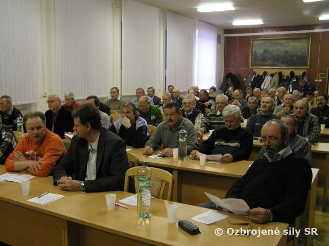 Stretnutie členov klubu vojenských dôchodcov