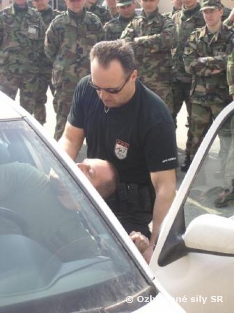 Výcvik s Policajným zborom SR v posádke Rožňava