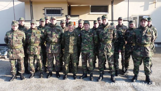 Slávnostná rozlúčka s veliacim poddôstojníkom ženijného práporu