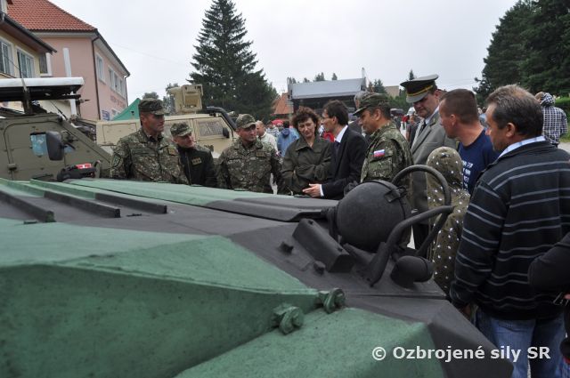 Deň s ozbrojenými silami a zbormi Slovenskej republiky v obci Košariská