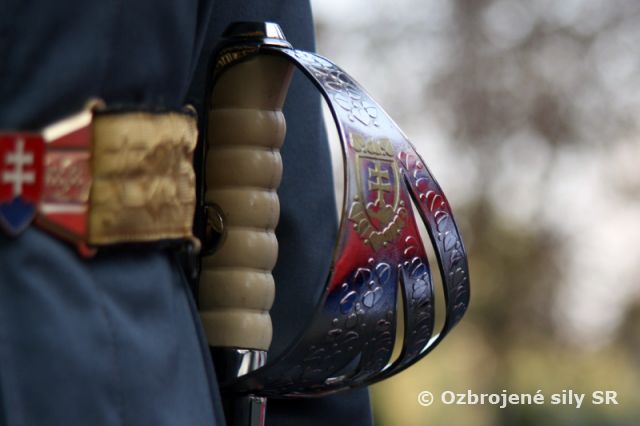 VePBA vykonalo (úplné) vojenské pocty