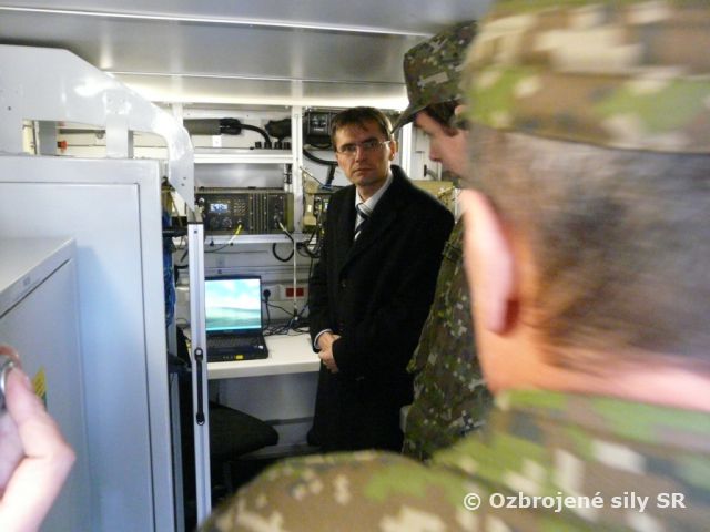 Minister obrany SR a veliteľ síl výcviku a podpory OS SR v ZaMKIS Ružomberok