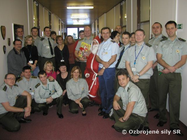 Tak predsa prišiel!!!!..... (Mikuláš na VePBA)