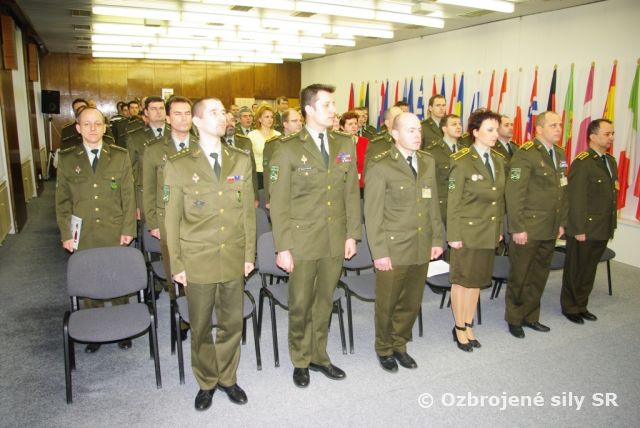 Slávnostný nástup príslušníkov Veliteľstva pozemných síl 