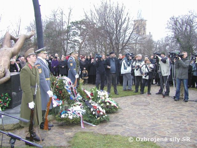 VePBA pri Pamätníku obetiam leteckej nehody