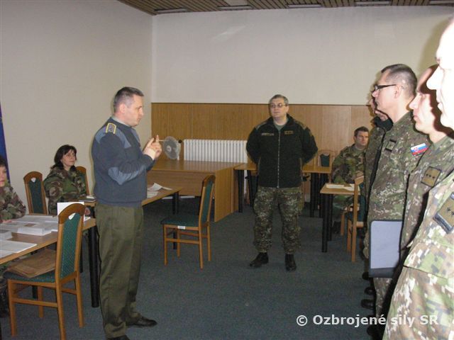 Poradová prehliadka pred nasadením.  ( Preparation for Overseas Movement )