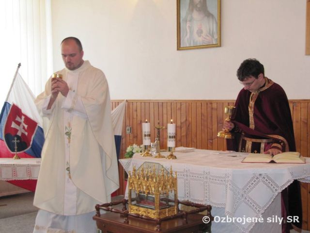 Relikvia sv. Cyrila v priestoroch práporu