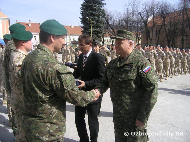 Slávnostné privítanie vojakov po návrate zo zahraničných misií