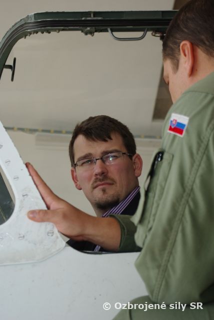 Štátny tajomník MO SR navštívil vzdušné sily