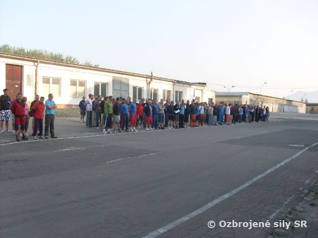 Športový deň veliteľa Opravárenského práporu