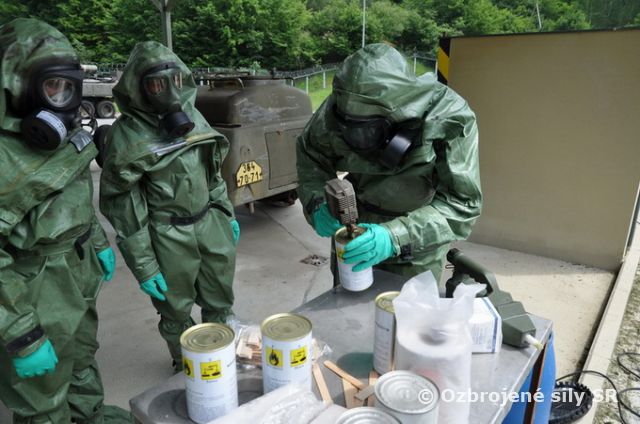 Výcvik expertov OPCW s toxickými chemickými látkami