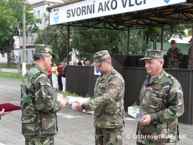 Slávnostný nástup 21. zmpr Trebišov