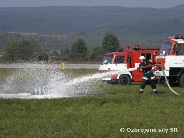 Vojenskí hasiči zasahovali