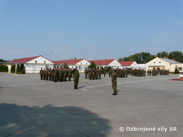 Slávnostný nástup shdo a žr k príležitosti prečítania rozkazu prezidenta SR