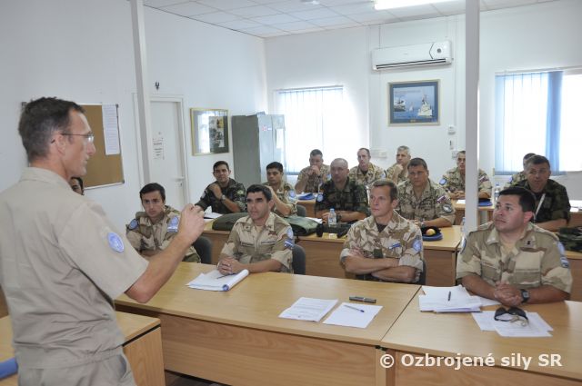 Vojenskí pozorovatelia na Cypre si rozšírili vedomosti