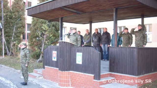 Slávnostný nástup pri príležitosti 61. výročia vzniku útvaru