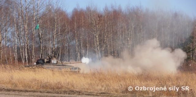 Tankové streľby plným kalibrom