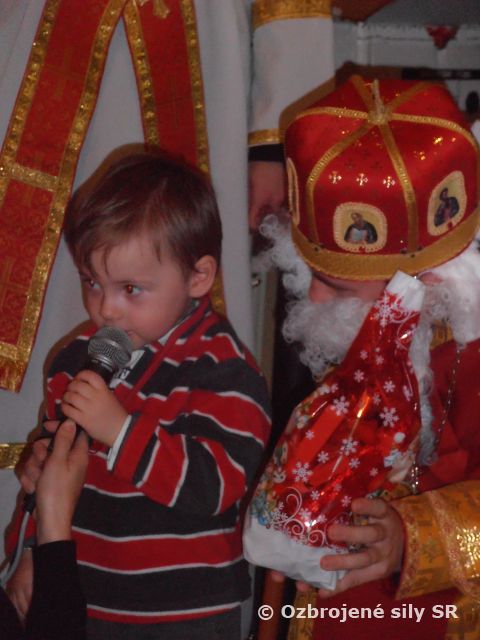 Mikuláš, Mikuláš čo nám dáš?