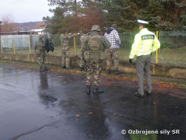 Vojaci si precvičili činnosť pri povodniach