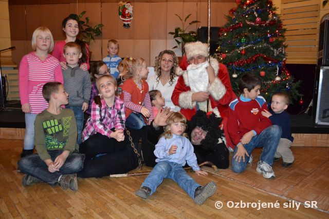 Mikuláš navštívil posádkový klub v Prešove