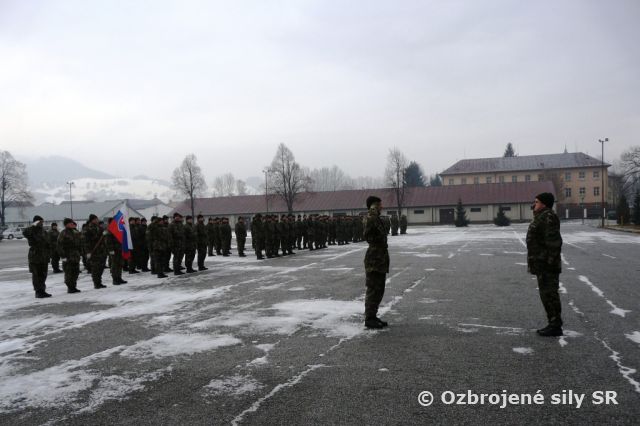 Slávnostný nástup Základne mobilných KIS