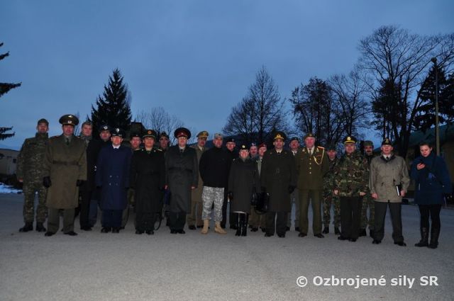 Vojenský diplomatický zbor poctil svojou návštevou raketometný oddiel