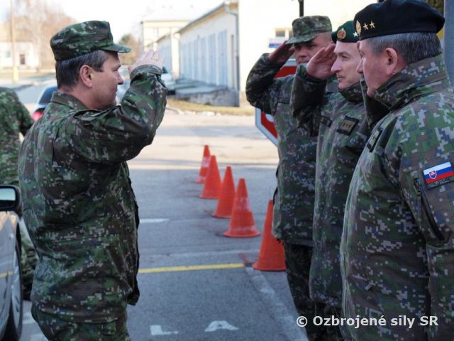 Topoľčianska posádka privítala náčelníka Generálneho štábu OS SR