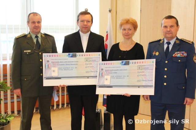 NATO Charity Bazaar finančne podporilo dve slovenské občianske združenia