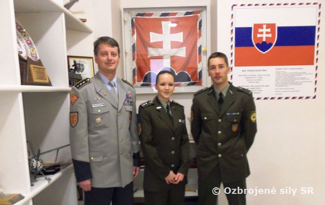 Vzorná reprezentácia príslušníkov čestnej stráže v misiách