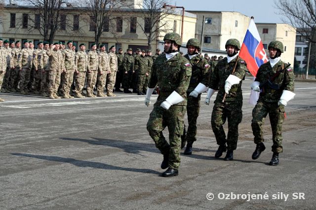Vojenský nástup pred plnením úloh v operácii ISAF v Afganistane