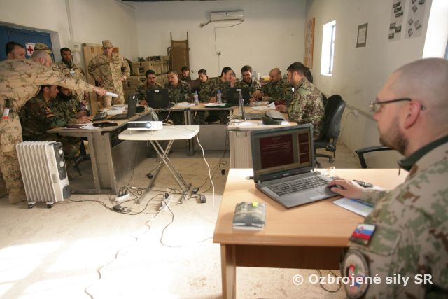 Vojenskí mentori v Afganistane - máme snaživých žiakov