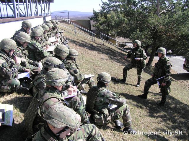 Príprava veliteľov rôt 1. mechanizovanej brigády