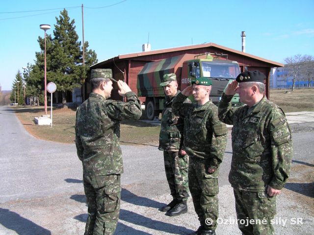 Návšteva generálov počas vyvedenia jednotiek 12.mpr