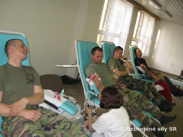 Kvapka krvi od ženistu 