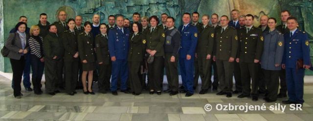 Školenie tímov pre prácu s rodinami profesionálnych vojakov nasadených do operácií MKM