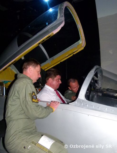 Veľvyslanec Ruskej federácie navštívil leteckú základňu Sliač