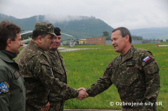 Náčelník generálneho štábu OS SR navštívil 2.mechanizovanú brigádu