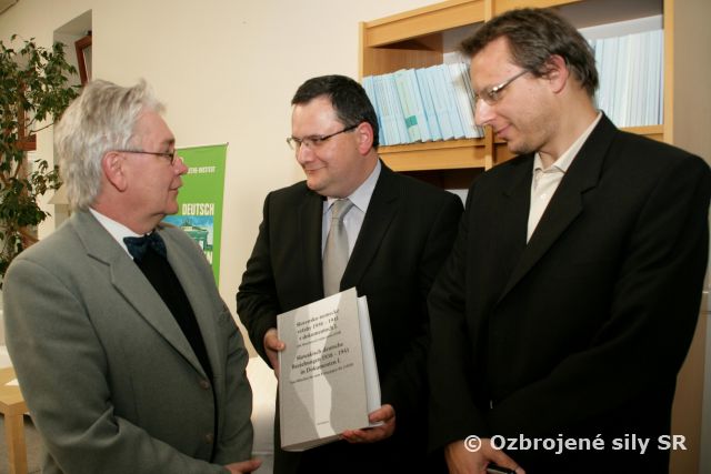 Úspešný deň pre Vojenský historický ústav