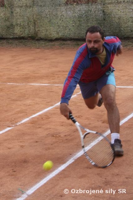 Najlepší vojenskí tenisti michalovskej posádky si zmerali sily