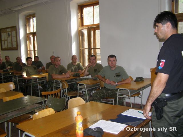 Príprava na plnenie úloh domáceho krízového manažmentu - plnenie úloh v súčinnosti s PZ MV SR 