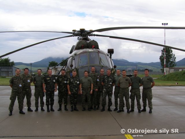 Inšpekčný tím z Ukrajiny navštívil Vrtuľníkové krídlo v Prešove