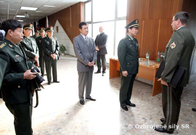 Čínska delegácia "Dobrej vôle" na ministerstve obrany