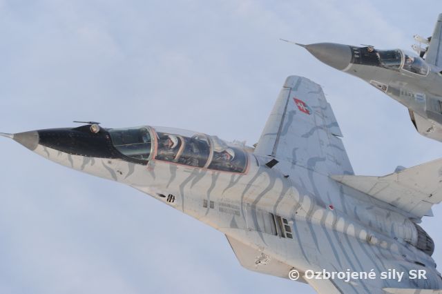 "Tigre" v nemilosrdnom boji i ladnom tanci na sliačskej oblohe