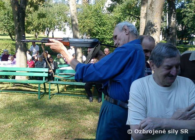 Ani prešovskí profesionáli nemohli na Cemjatskej vatre chýbať