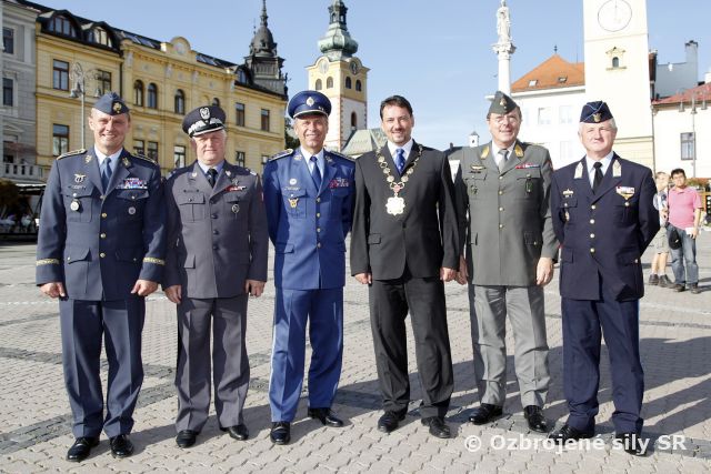 Stretnutie veliteľov vzdušných síl V4 +